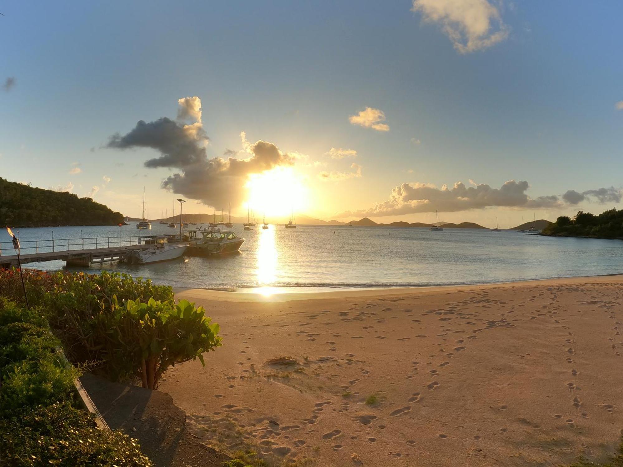 Papaya Suite At Sunset Serenade Cruz Bay Exterior foto